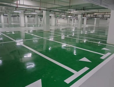 上海上海小区停车场标线